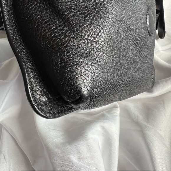 Gucci pebbled leather belt bag - Picture 10 of 16